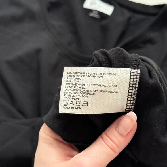 Gu Black Short Sleeve T-Shirt Scoop Neck, Size Small - Picture 5 of 6